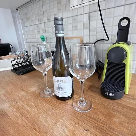 V10 Luxury Downtown Apartmán Székesfehérvár