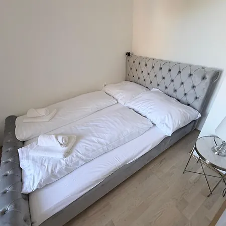 V10 Luxury Downtown Apartmán